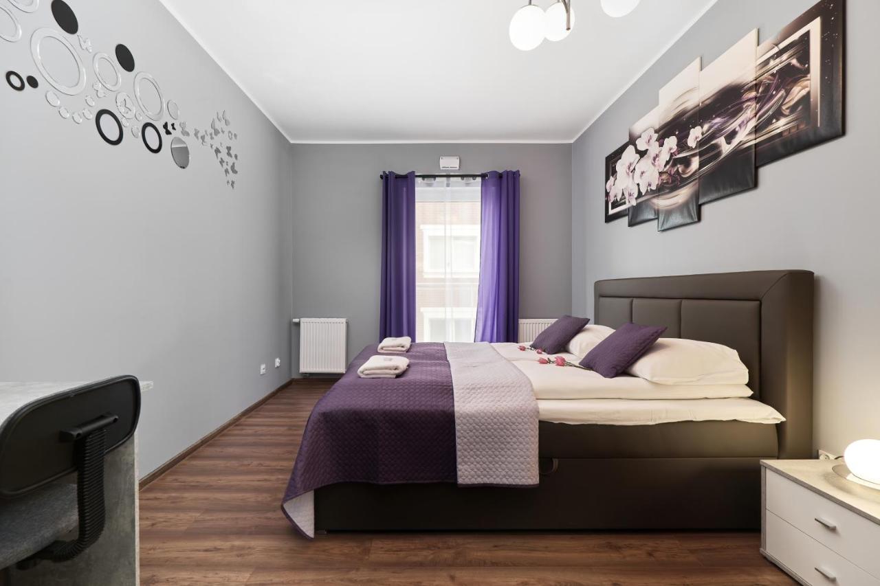 Apartments Wroclaw Jana Pawla II With Free Parking Wroclaw By Noclegi Renters Exteriör bild
