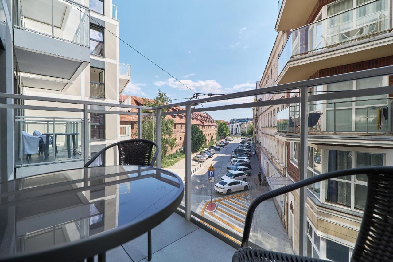Apartments Wroclaw Jana Pawla II With Free Parking Wroclaw By Noclegi Renters Exteriör bild